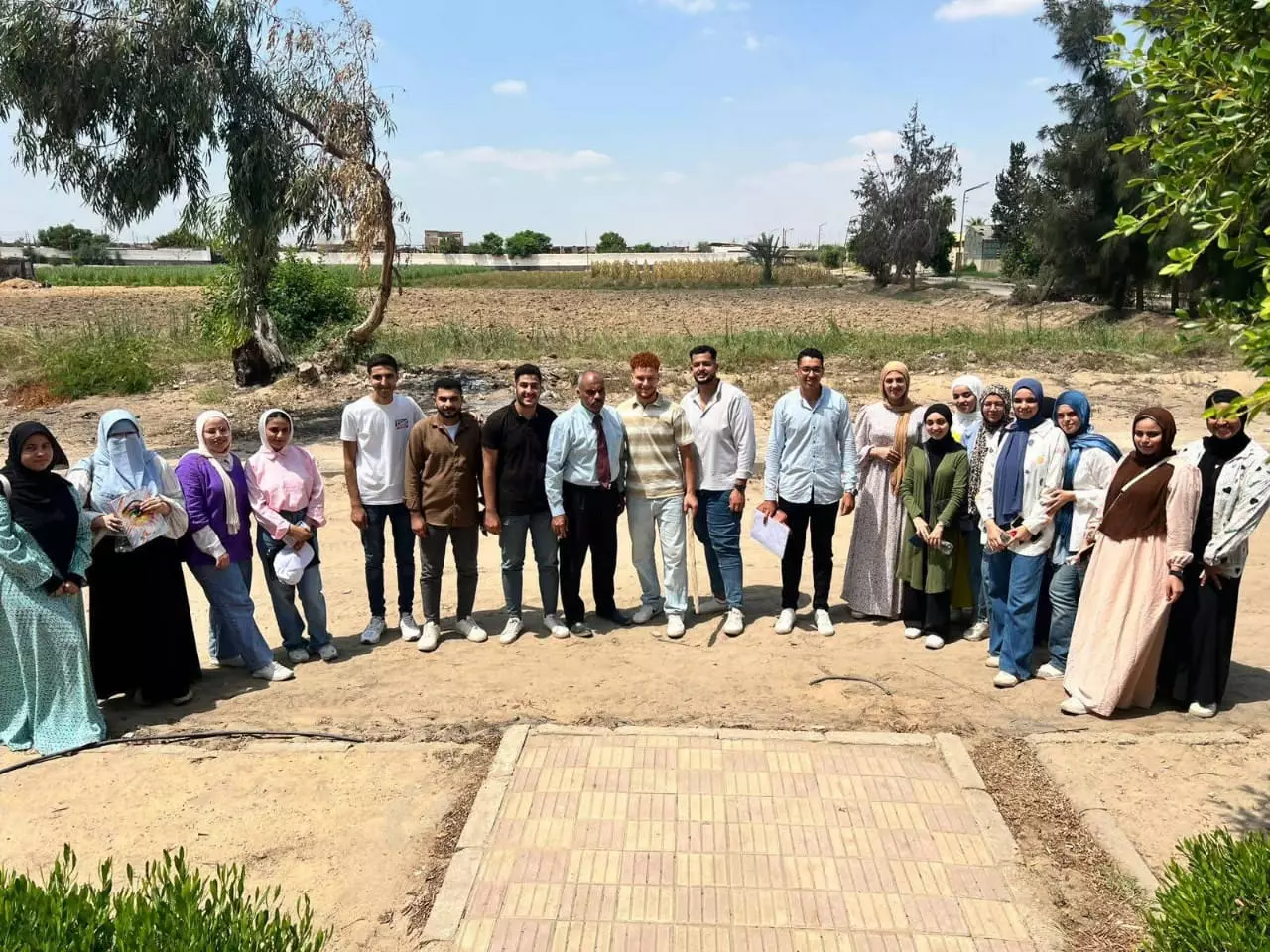 Fcb2a0f9fc20a40e7010f2b25909eb9d