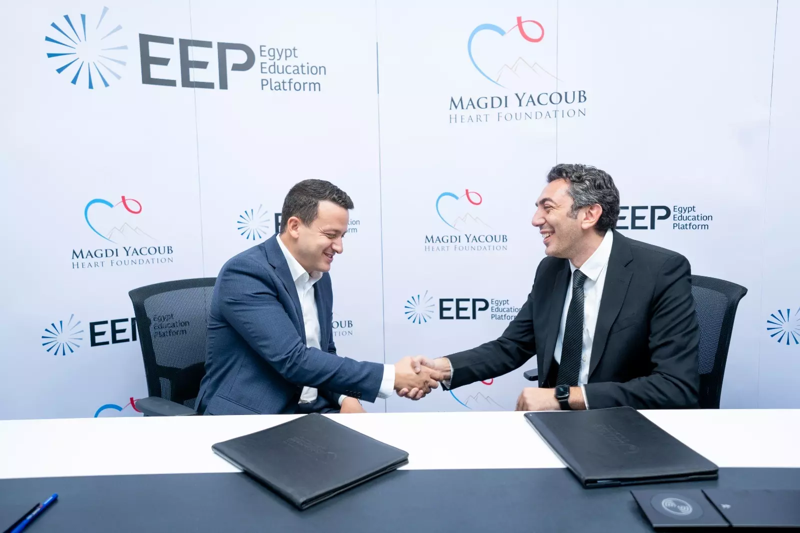 0ba1126c77f6e2e9c9c02bd400242e74