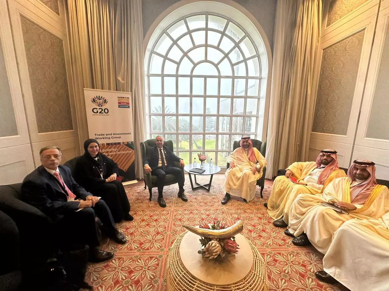 127584fd23a38303fc1fdcf497c8ebba