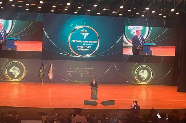 18824844129f6125895f94b9757beaa6