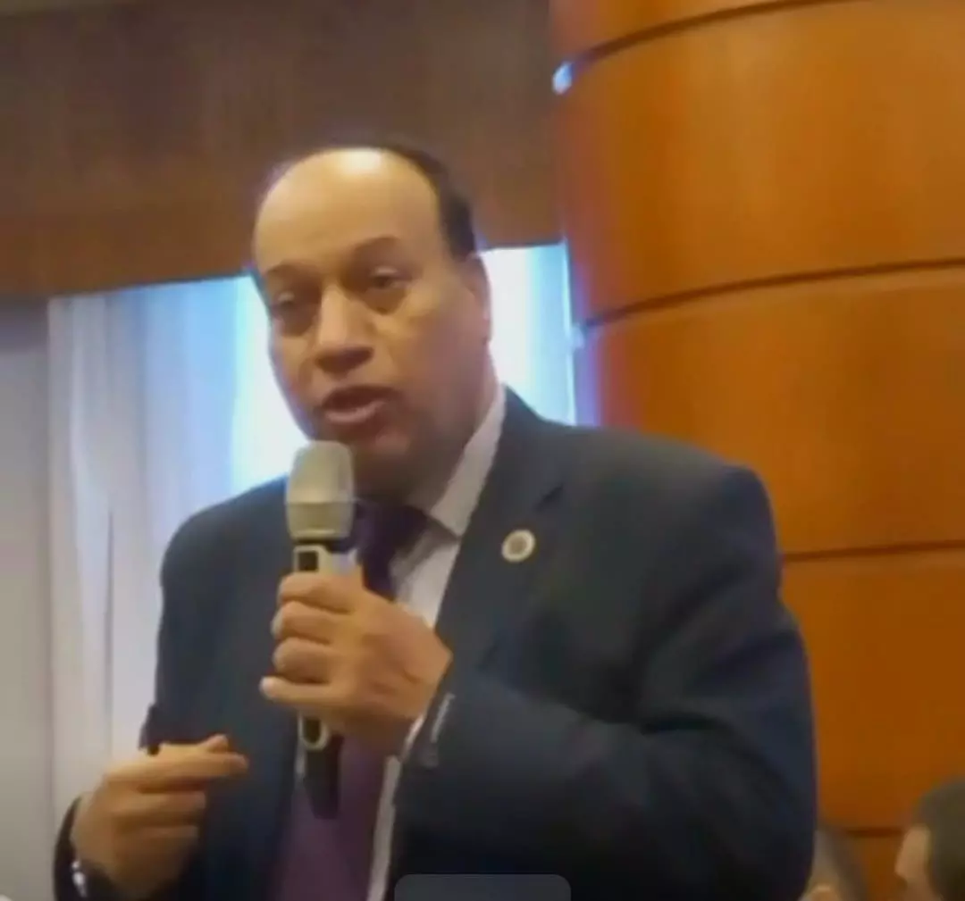 28b91023997126bd72b2f76a546b3b3e