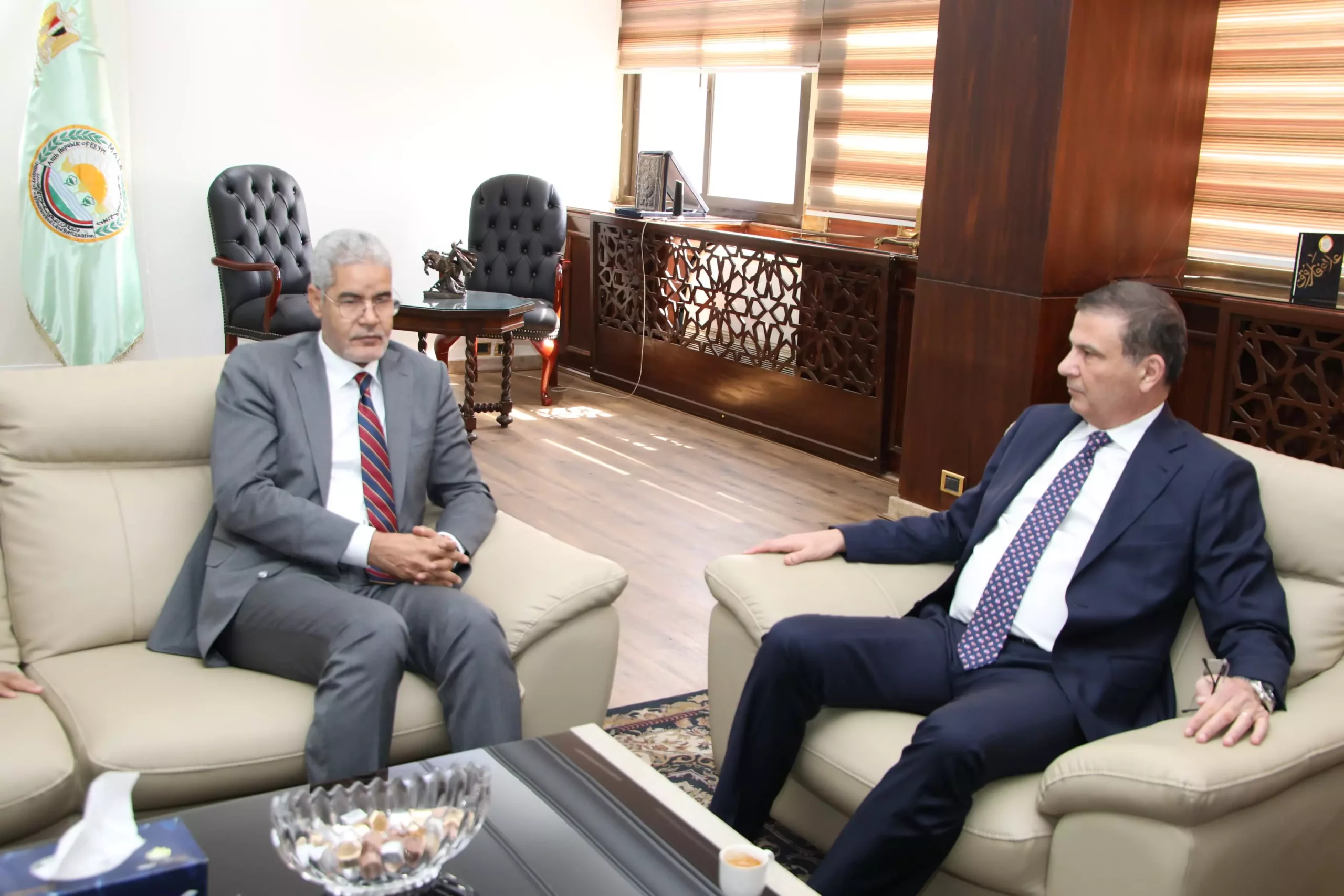 2dd0c80428f5c41db761b437ecf90e42