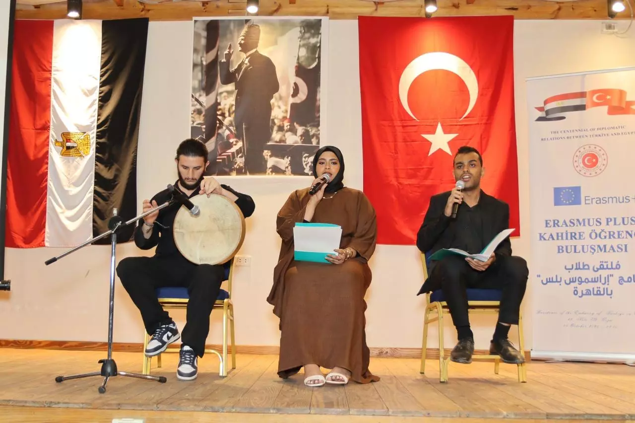 4dc3c90e0148608c2249ce531fe8e55b