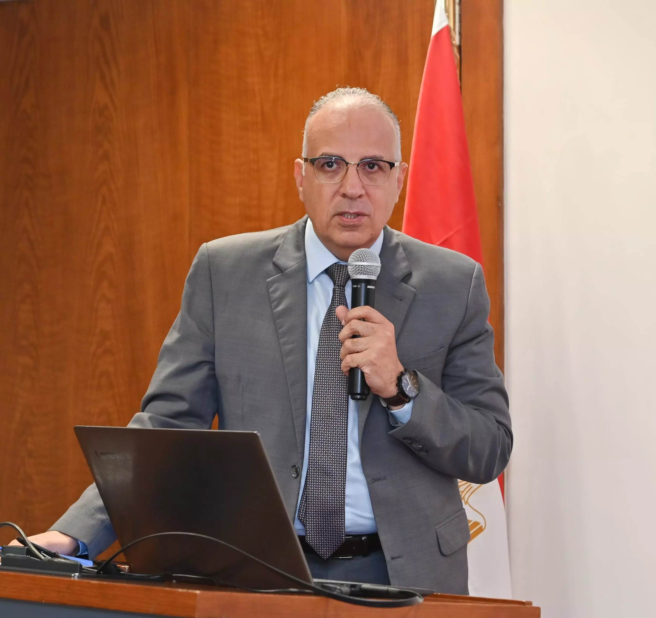 60900c01187ce87b48e3d7054b7a0593