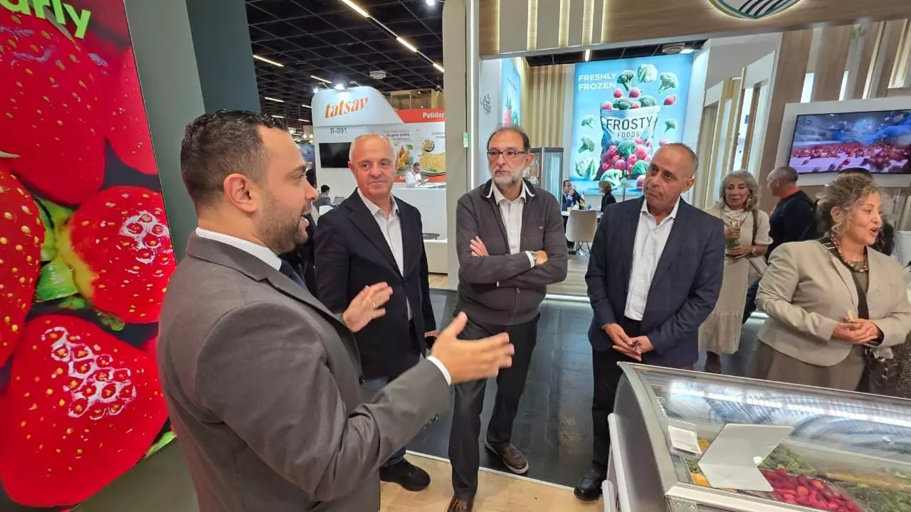 85d141b8d697ff77abf6d0af0f22a787