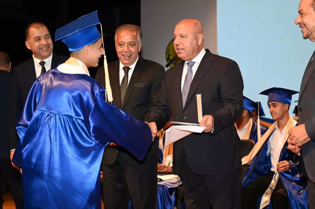 Ca3c2b8083fadacb8b23305e95119767