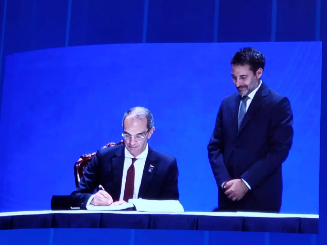 Da8119eb8dcfcddbc7e2605ad7c0737e