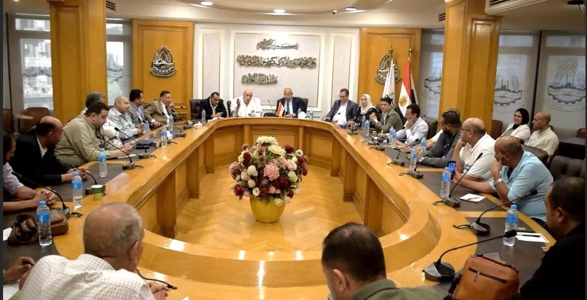 E8df938a5bf10719abc78814befbb057