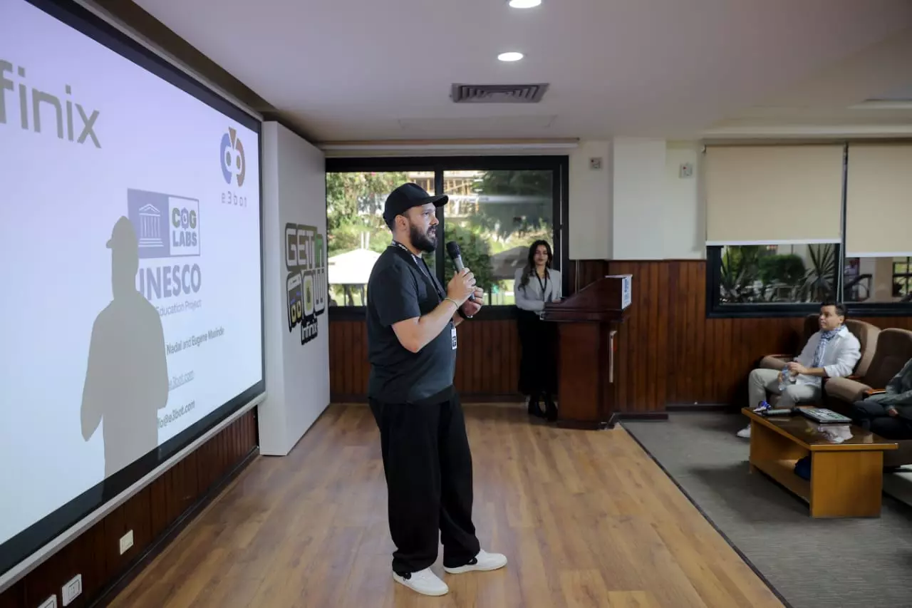 F652cda1c7cf52f5cbebd7cfcf4143be