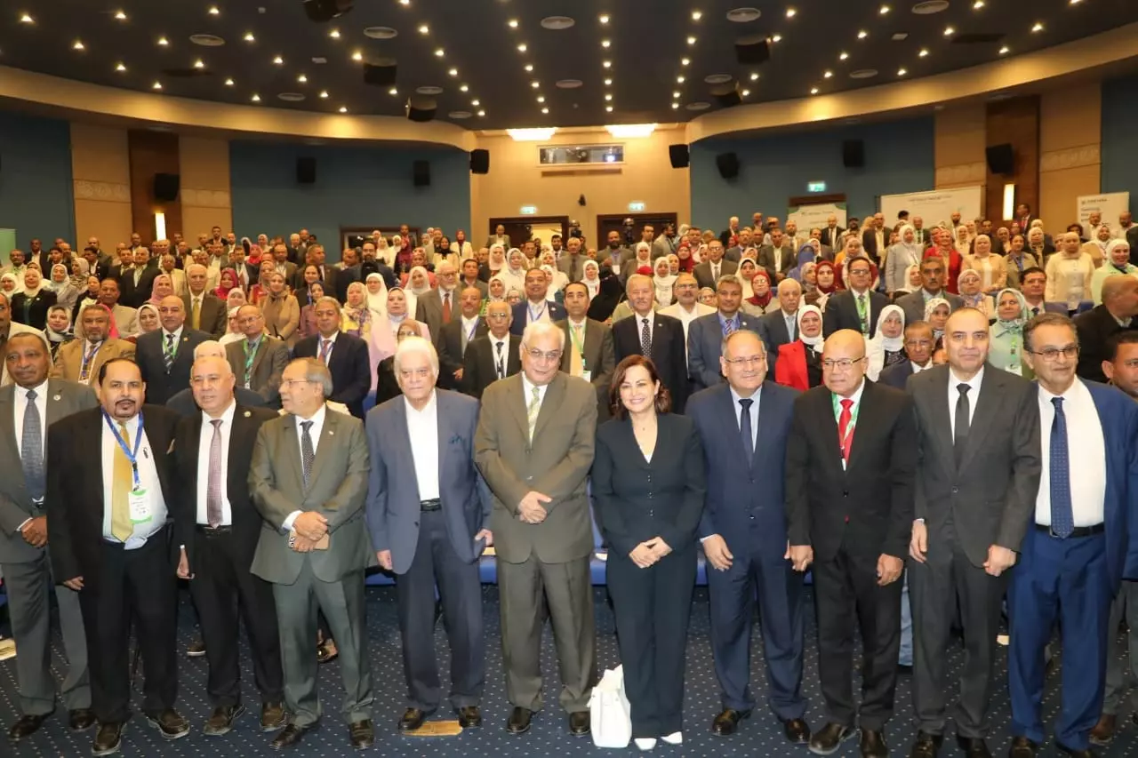 3dd43ddcec94e6f57c7d08c39a81ed56