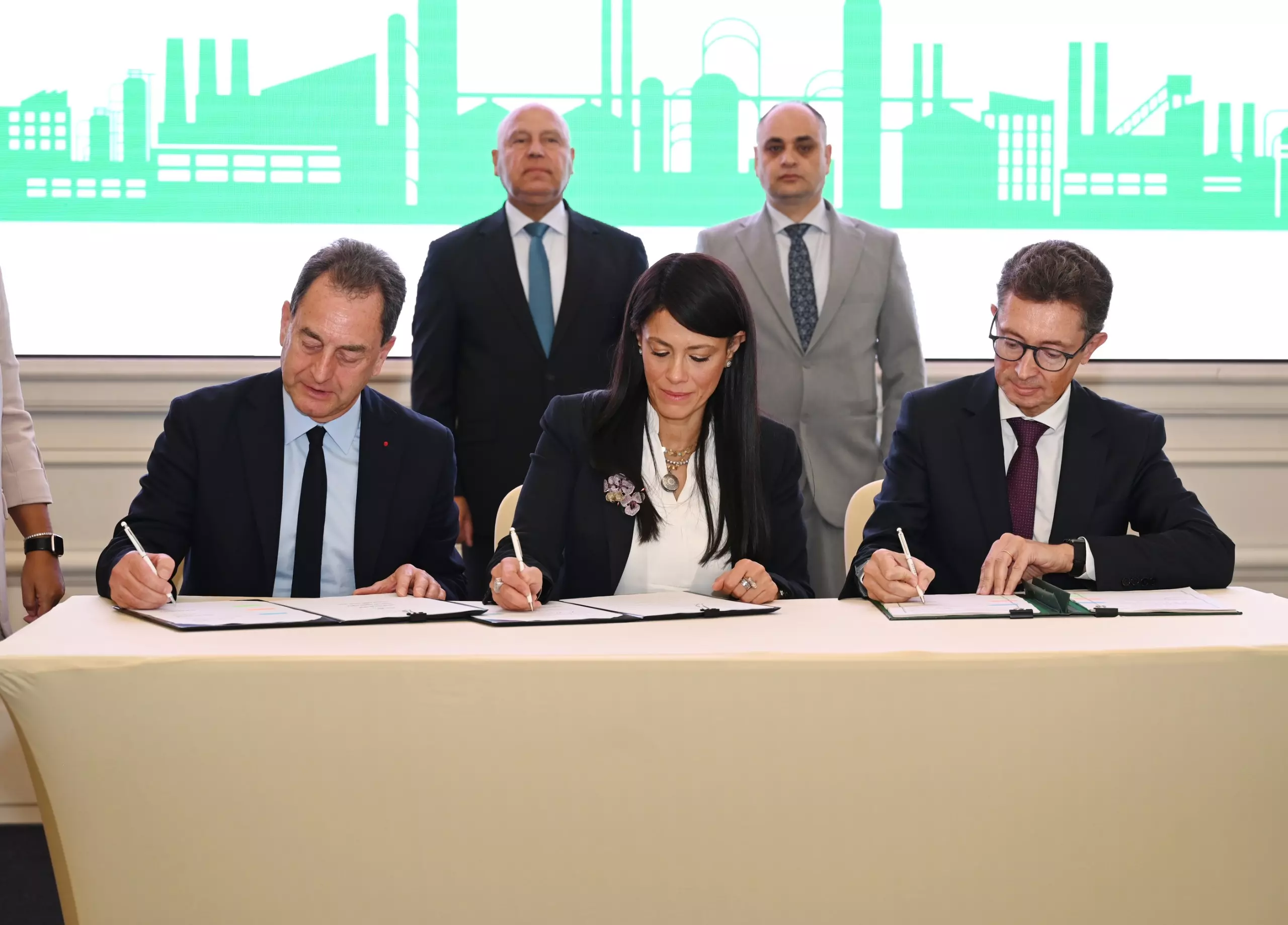 51a4ca3fb77603a0b28dc41c73a79ed1