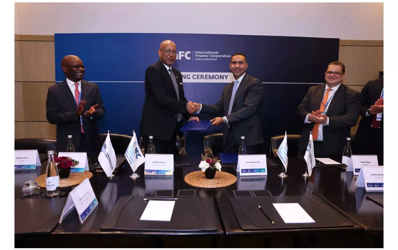 5f6952c24dc38eeda6bdcaf8df30e17c