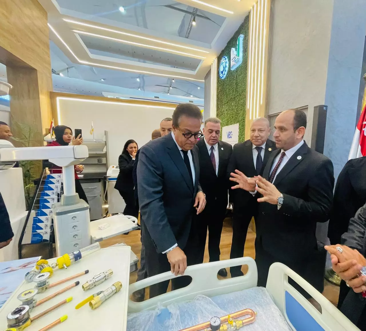 7eafd6c58955b2998192d78e6aaa5199