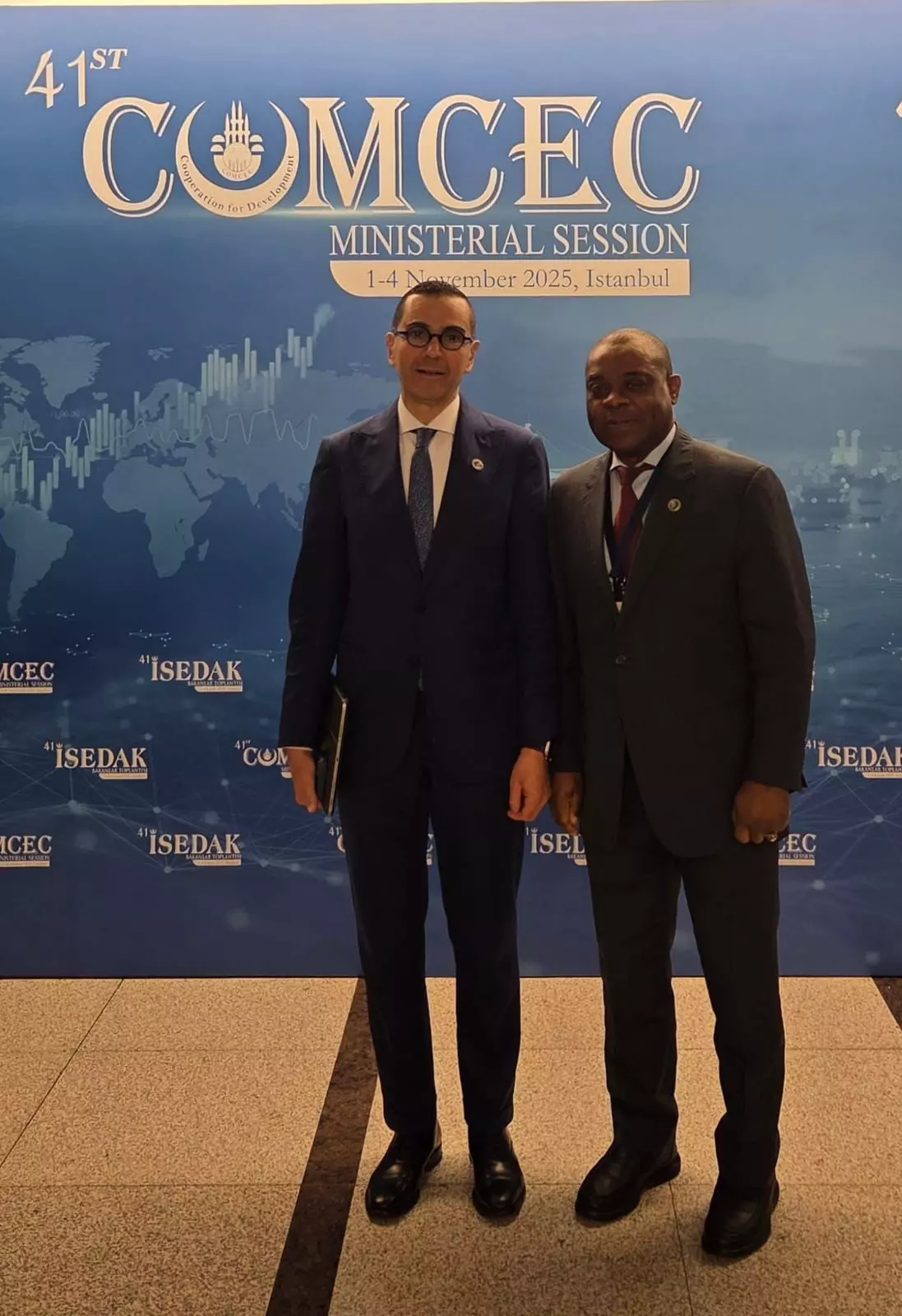 9322f6af2fd739380a411a88242333ae