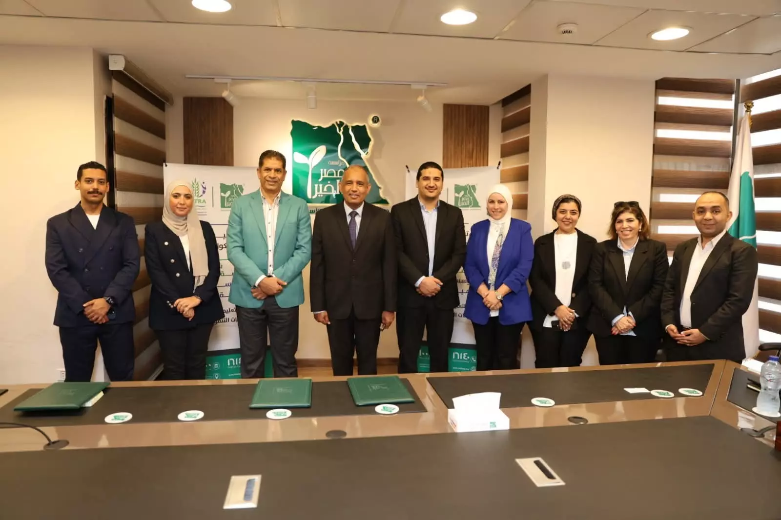 94d527f92c20684f26d3fc516886bf1c