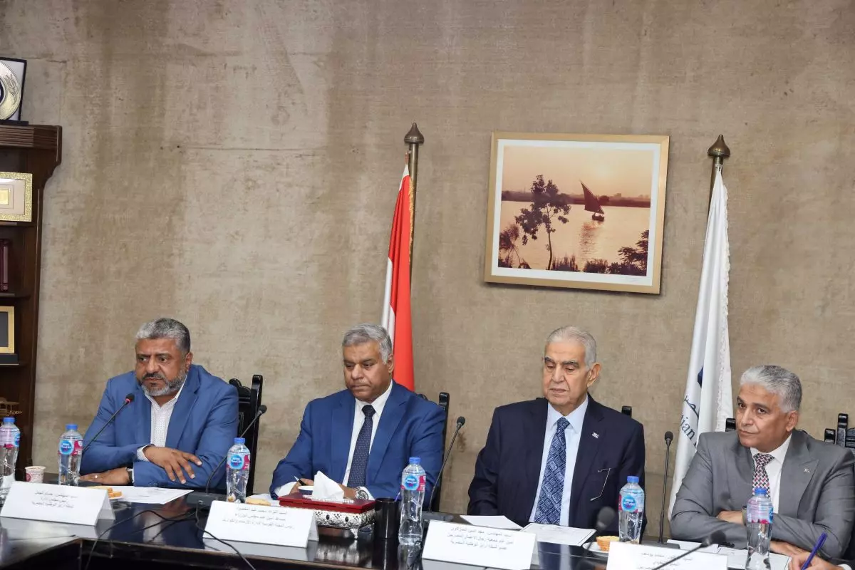 98ba6ab0497ead629a00bf3141e32120