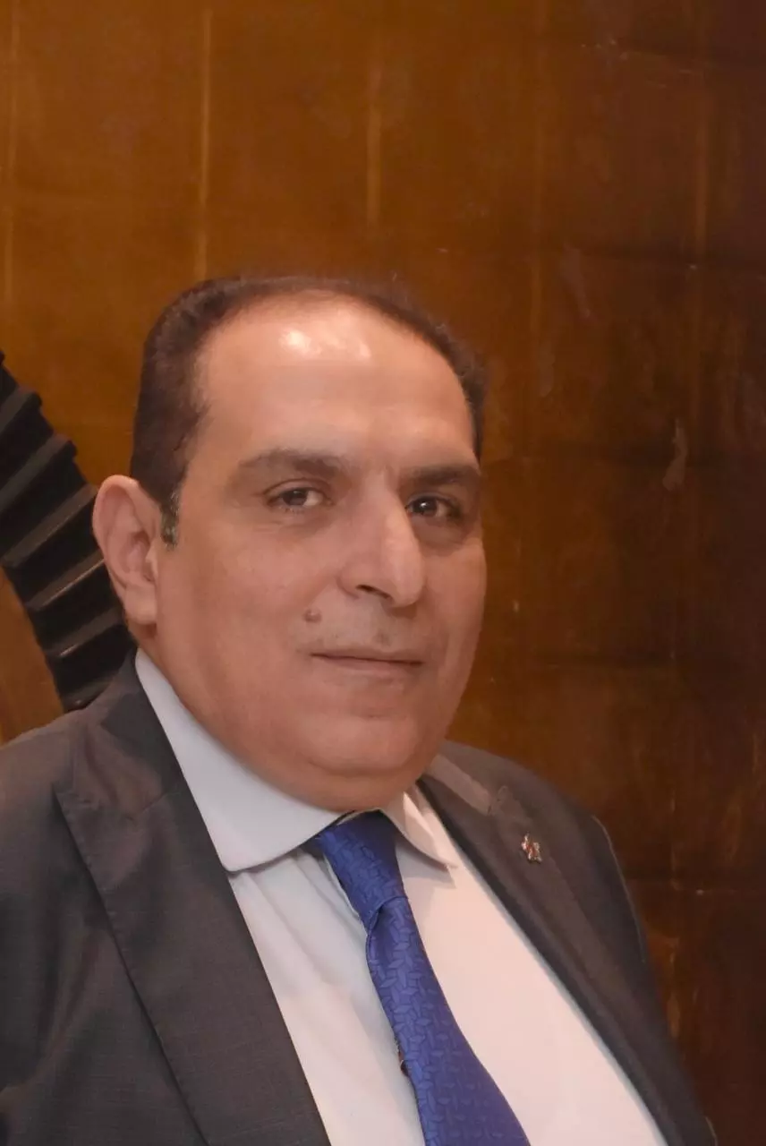 9b3c143e01bcc381f6cec46851aaf373