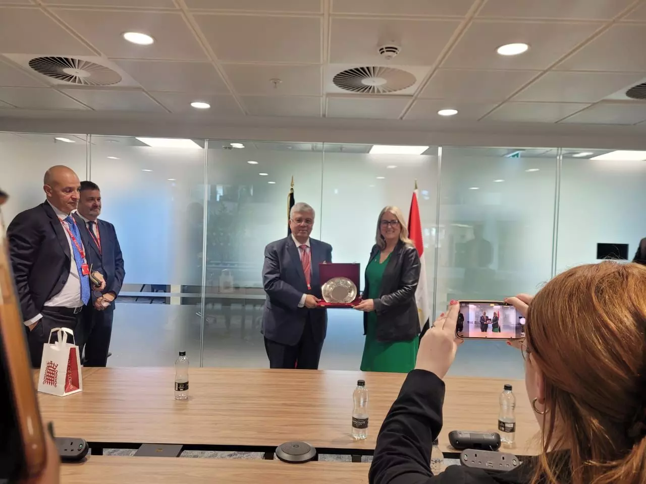 Bafe392748f577393802600ec3d43bec