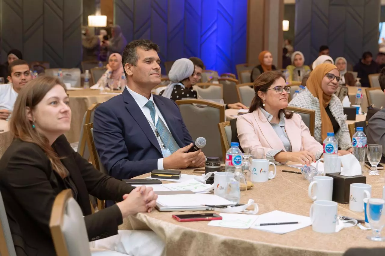 C49fbde9b3a5b02e5f45b2dad29c516c