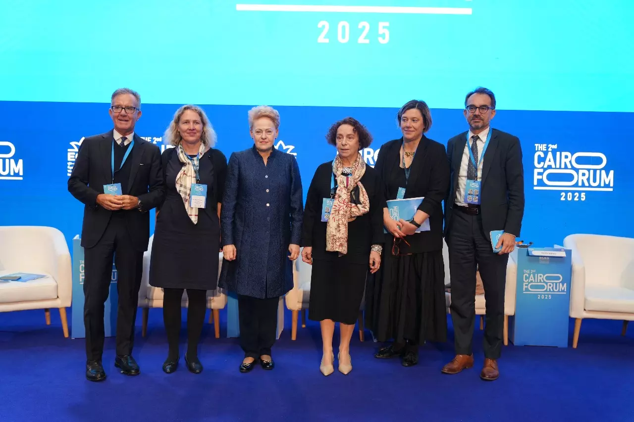 E483e982235c44ea03c2f25881292bea