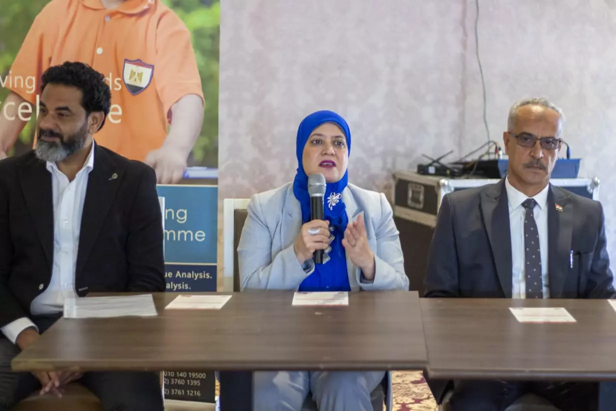 Efef3d534a744d261ada60b968b640c7