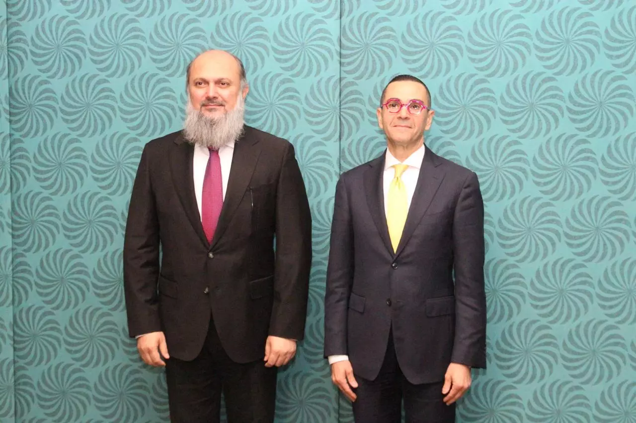 0ca817e7ce271c2b2727ad9e45e0df50