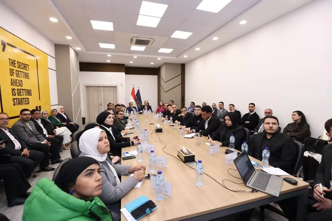 57034eefb48bf6639cb26a321cf12fa9