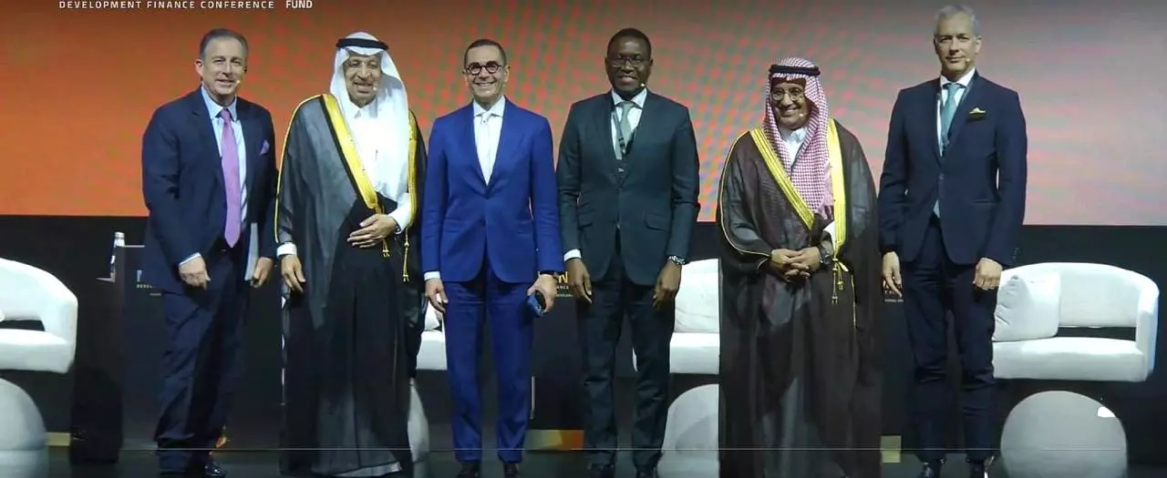 758f7681414746e53b8bf33c8fae9859