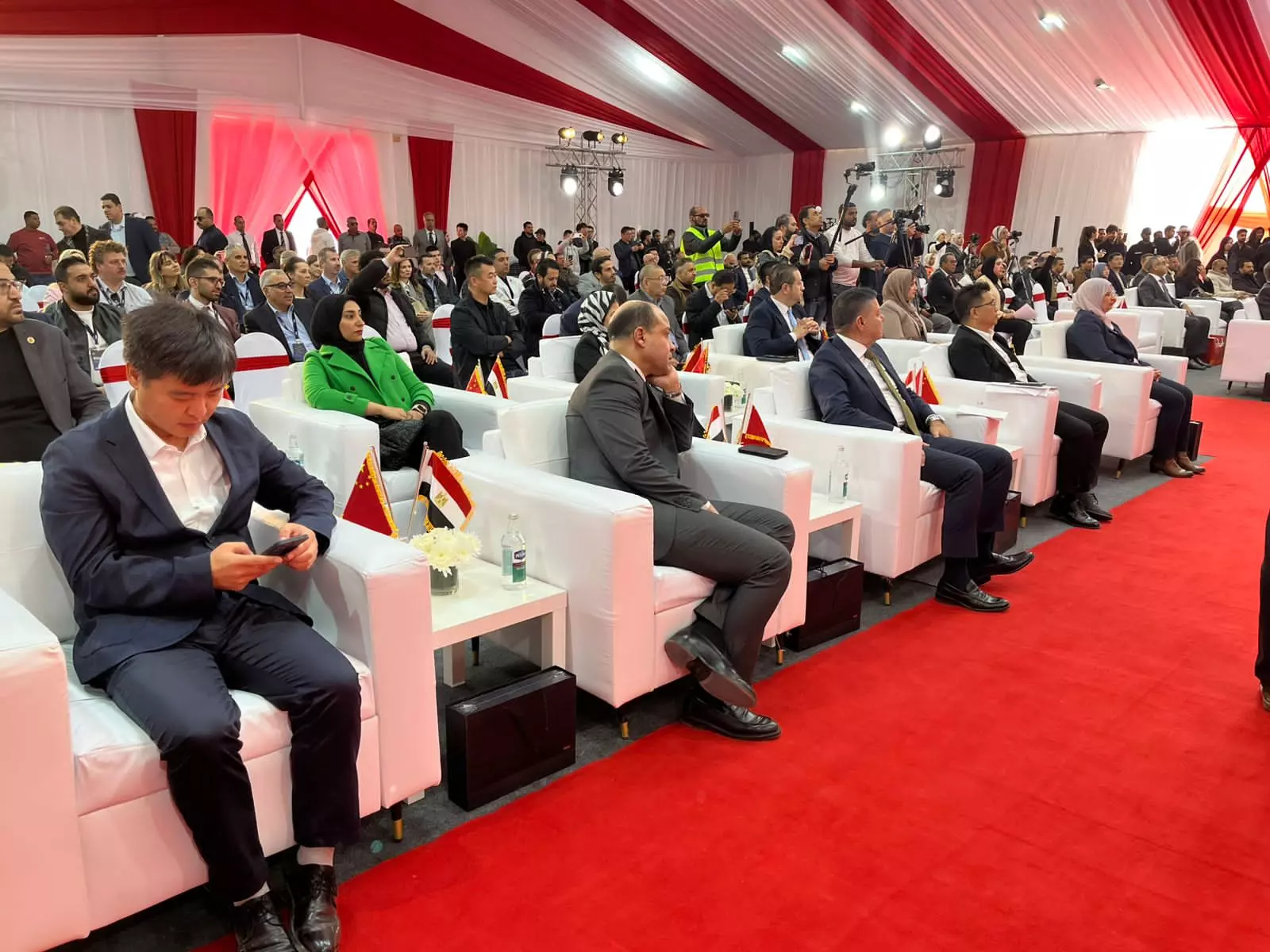 8d374e16d12b7c2d33a2bf0843692e19