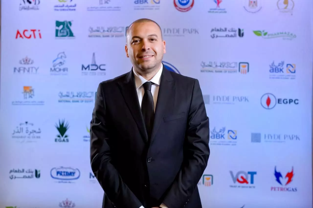 93afefbba7ebdcce6cb2b54e2a4644bf