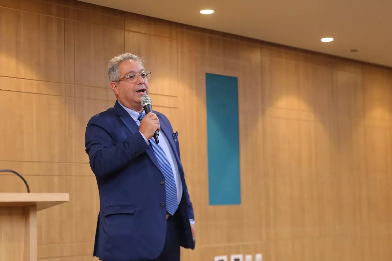 9936f31446936c0ee40e9dc292b5a97e