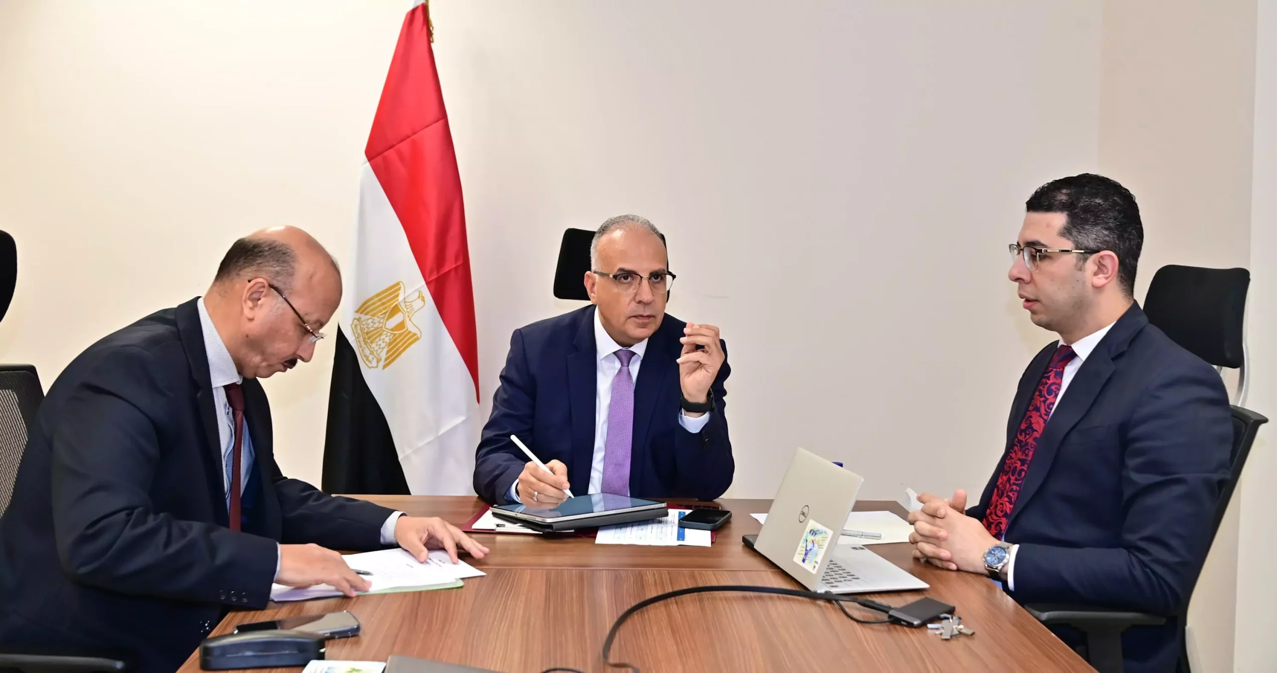 A86fe4ed1b01e44d97b97d587db37a25