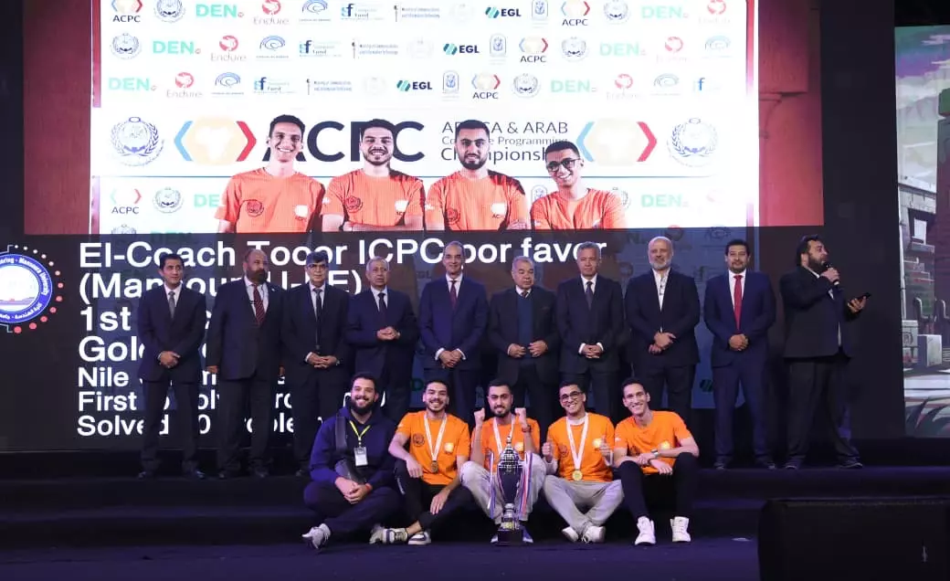 Cfef68e13342625b9363a56907185944