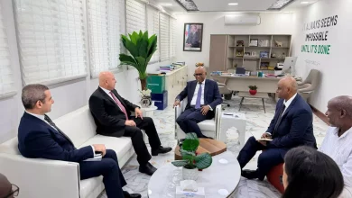 D18f2bf94f2ebb5cad8cc3bcca811f8a