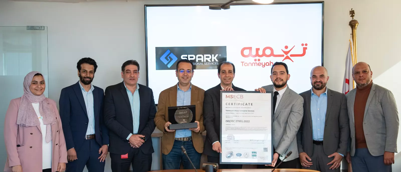 D25fa563143d3d666056638f4c07a6ca