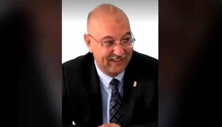 Db464c0a152a0e404de506f7a4353c12