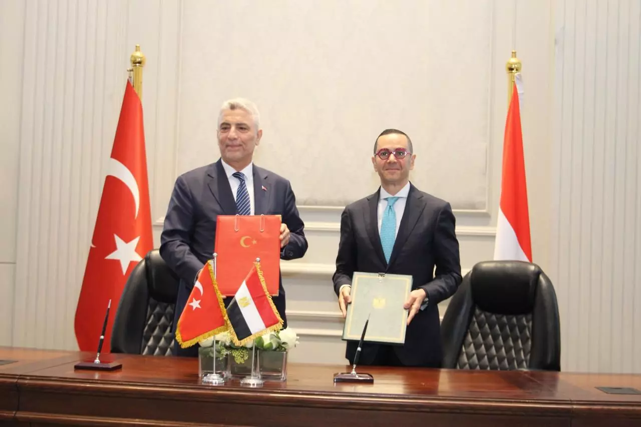 E549105c28caa12e5763f8a5f65477a5