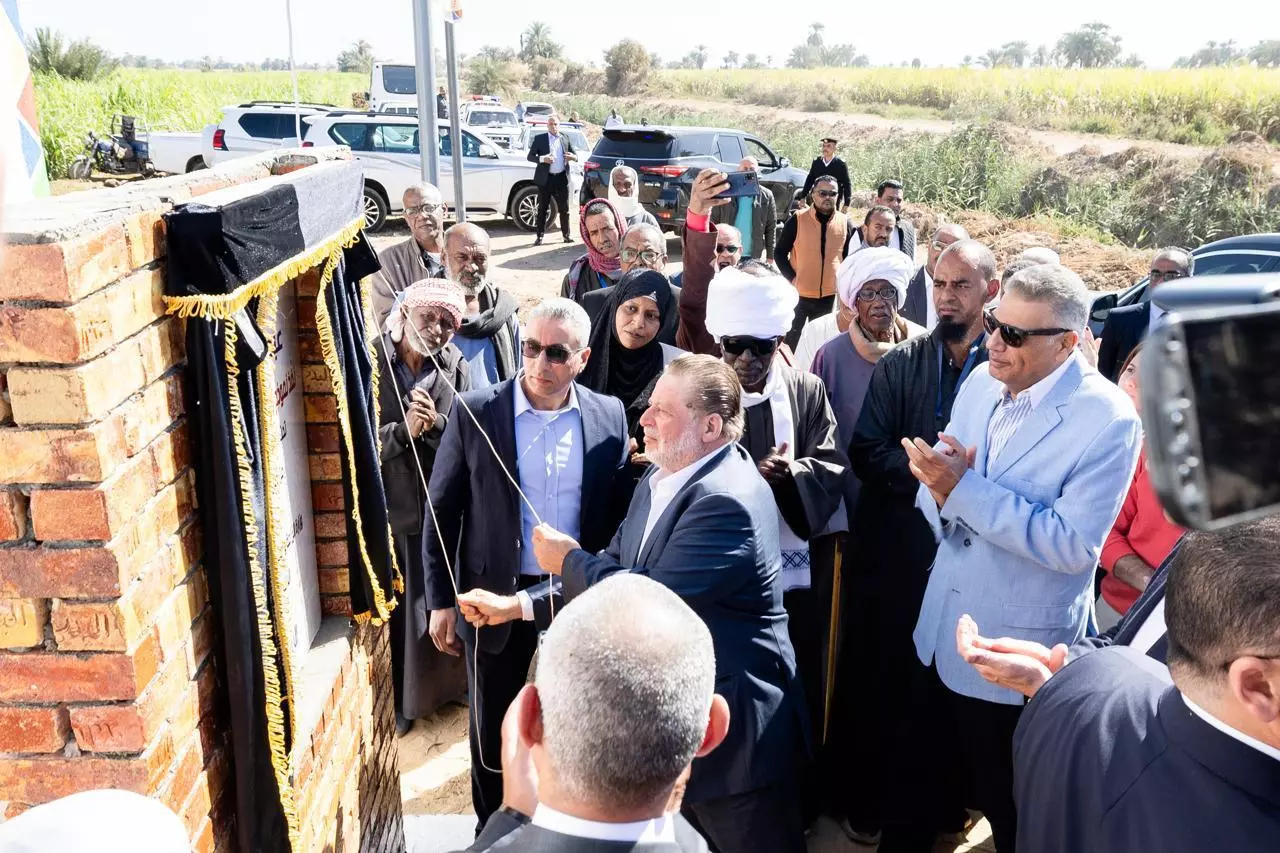 1cdf51f43602c47efaaf0d3f48b932b7