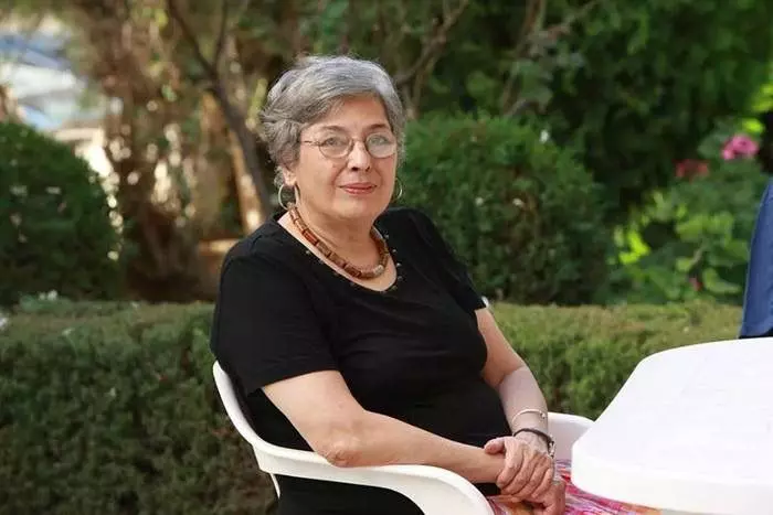 D40a1af0ba8d43a5c1a226042cb493b2