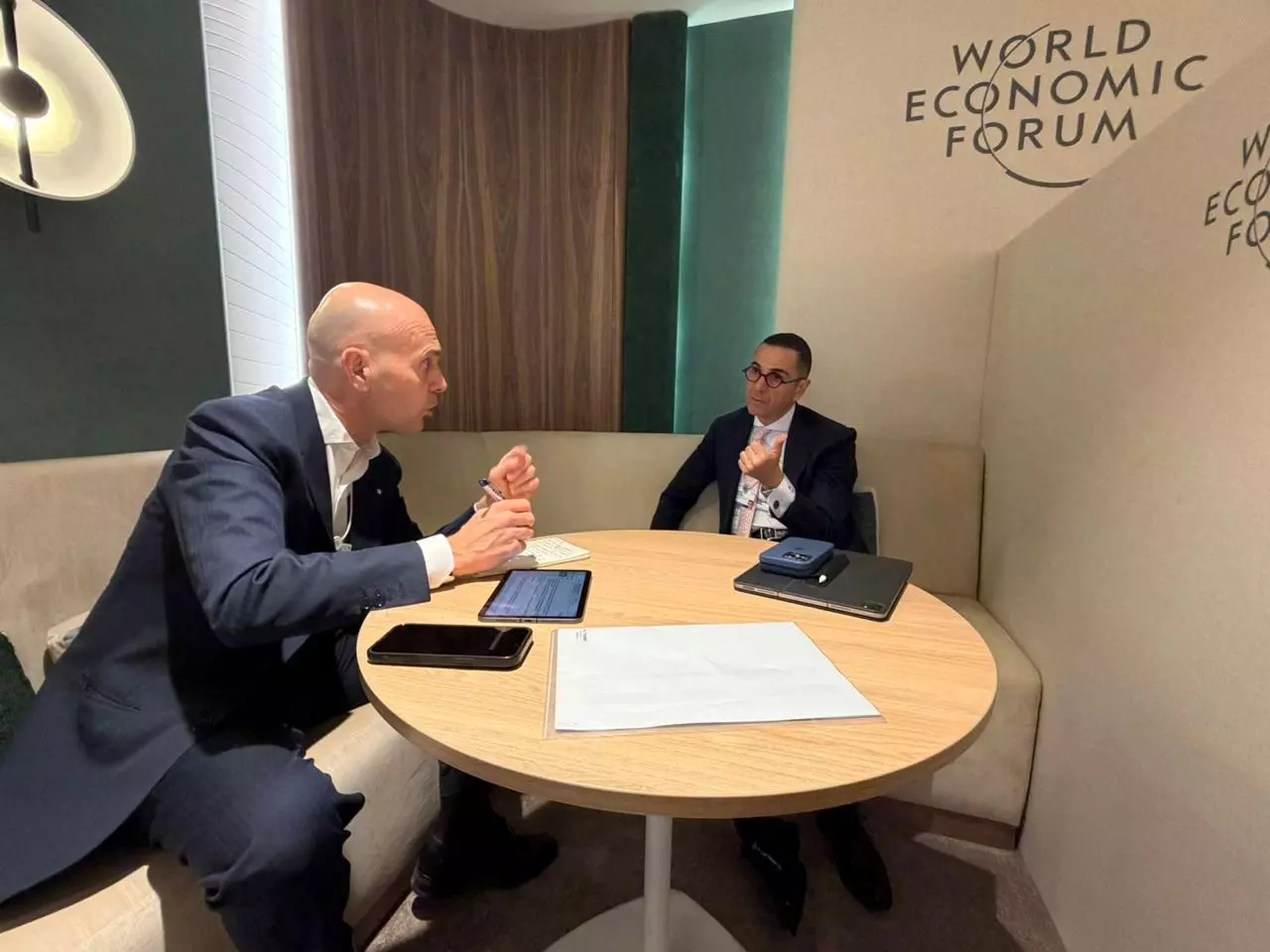 D9e0e29d7f13a982f279219c9f7254b8