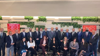 Da325d62fa132a1181bb182b8b5ac74a