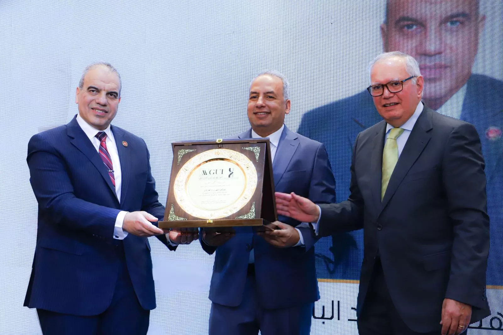 26e2ab240f3a13e94a438c9109cfeb1e