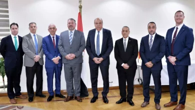 وزير الطيران يلتقي وفد إدارة الطيران الفيدرالي الأمريكية FAA وإشادة أمريكية بمنظومة السلامة المصرية