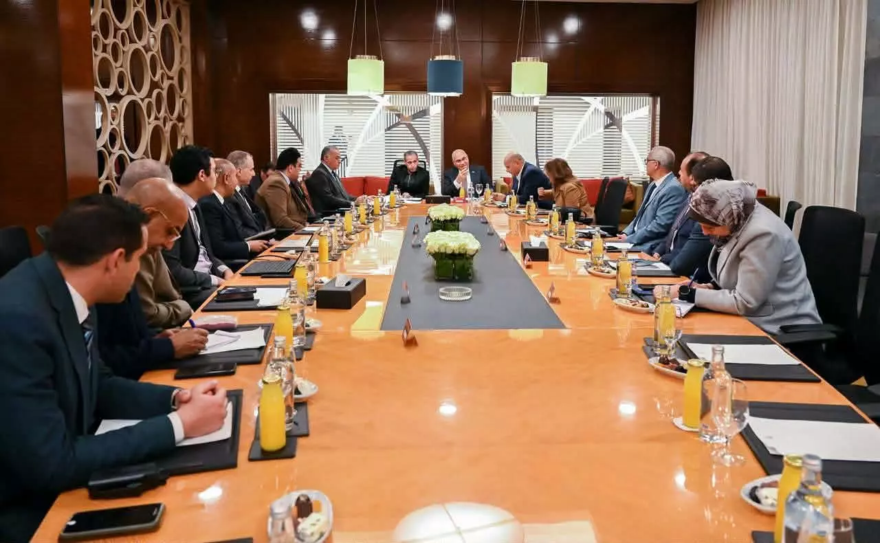 7e492cd75e95e5606431a3715c3fb424