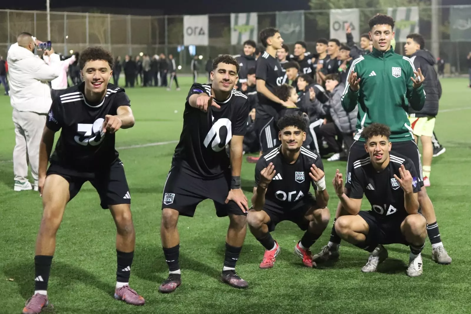 53e7c98f36a4d4389e3de7aec9276ffa