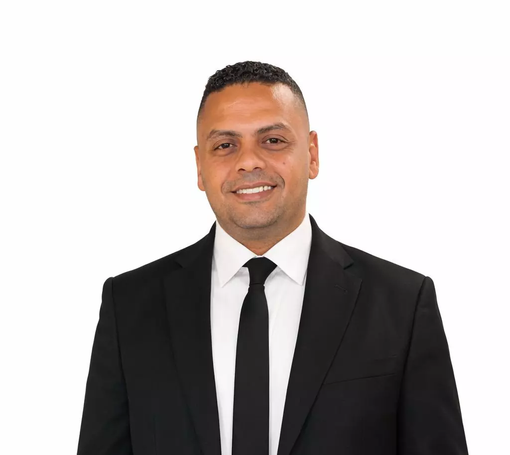 69291106d812a4dd6a5f6626225b63a3