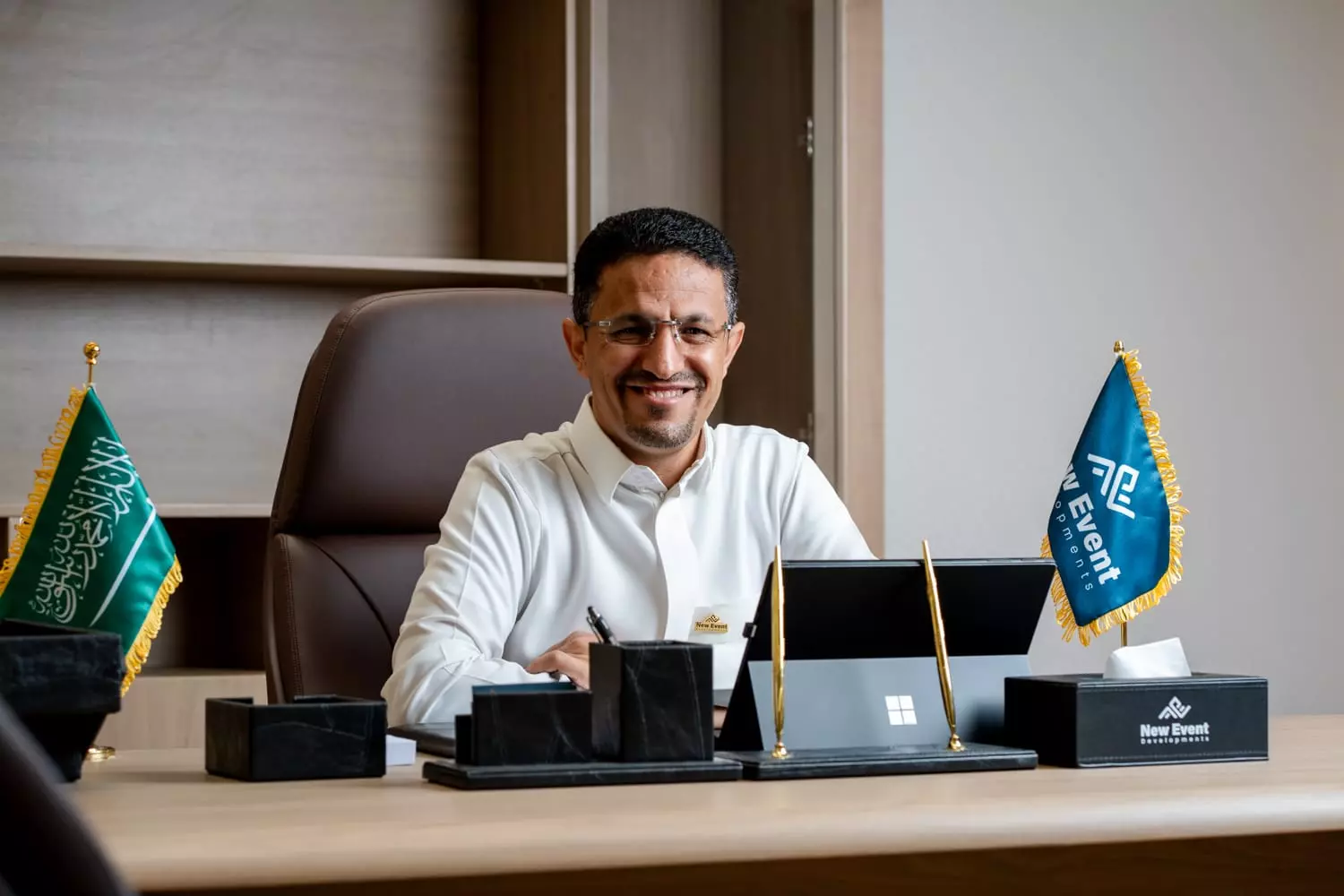 994dc578838d4ba9b7f2c650b12e888e