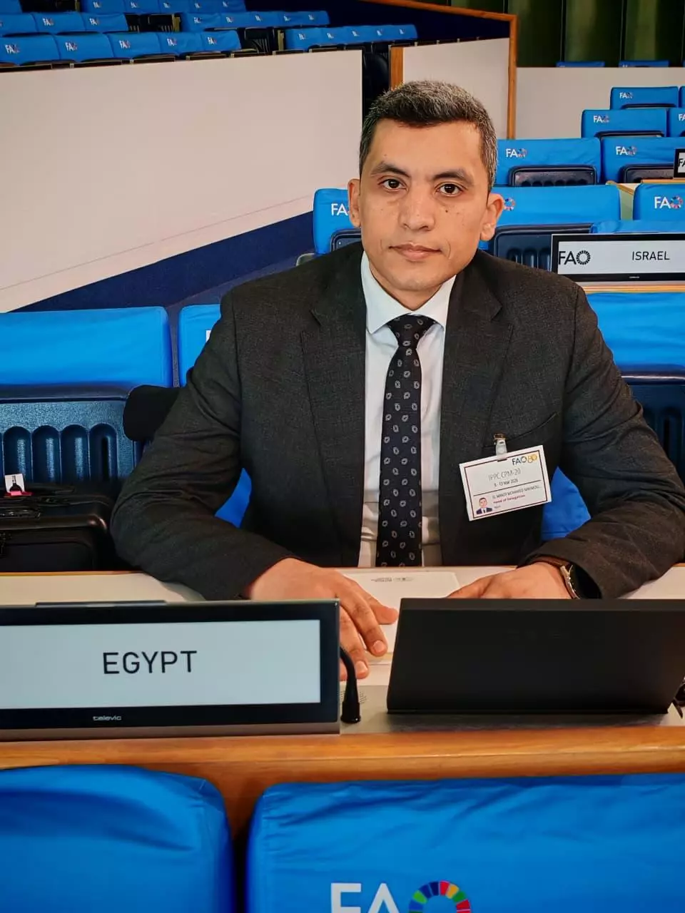 E1940972a1ecd14a5cea9c8b27d2b68f