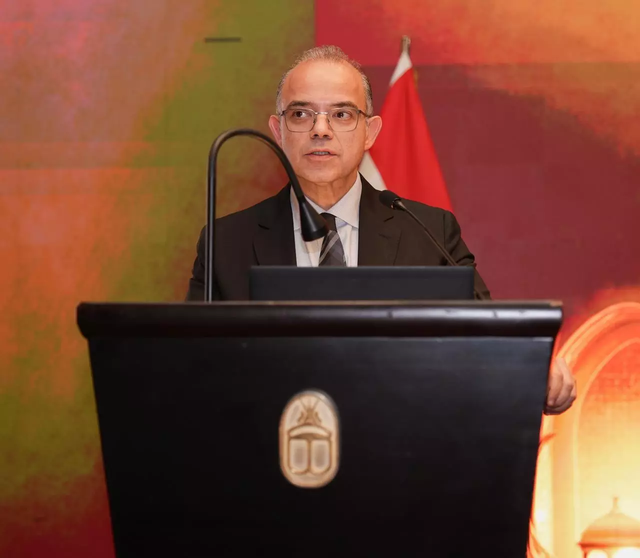 Ed8b94b75553d06e8dc9b36055d5e7aa