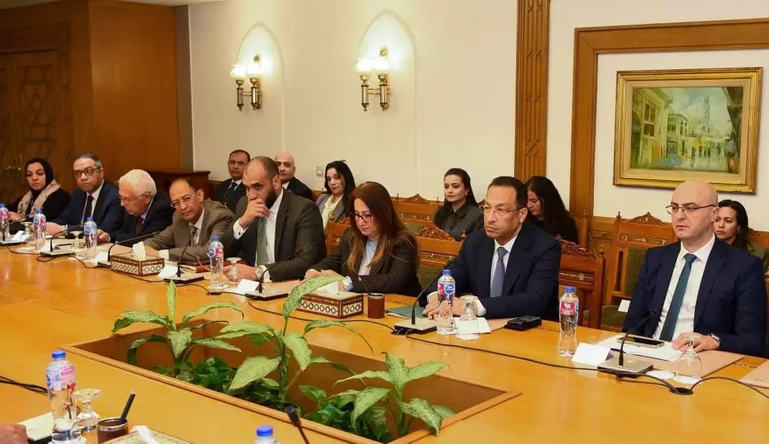 F8e90e3702456a772d1c56b5305fdcf0